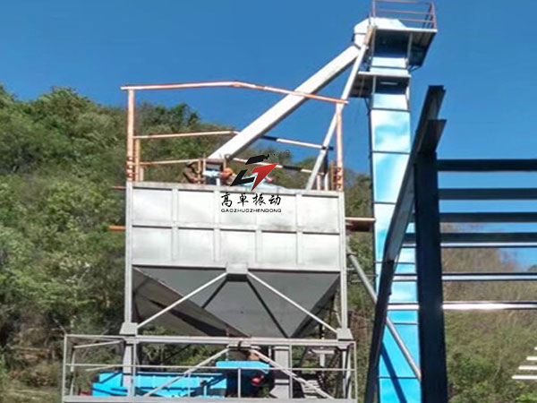 板链斗式提升
