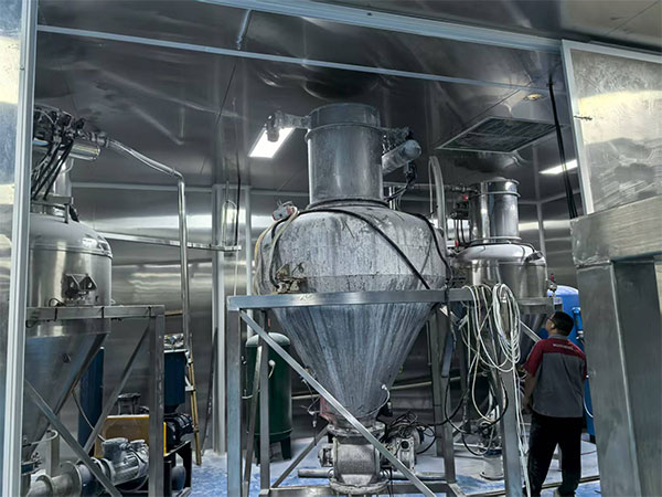 高卓真空上料机用户现场